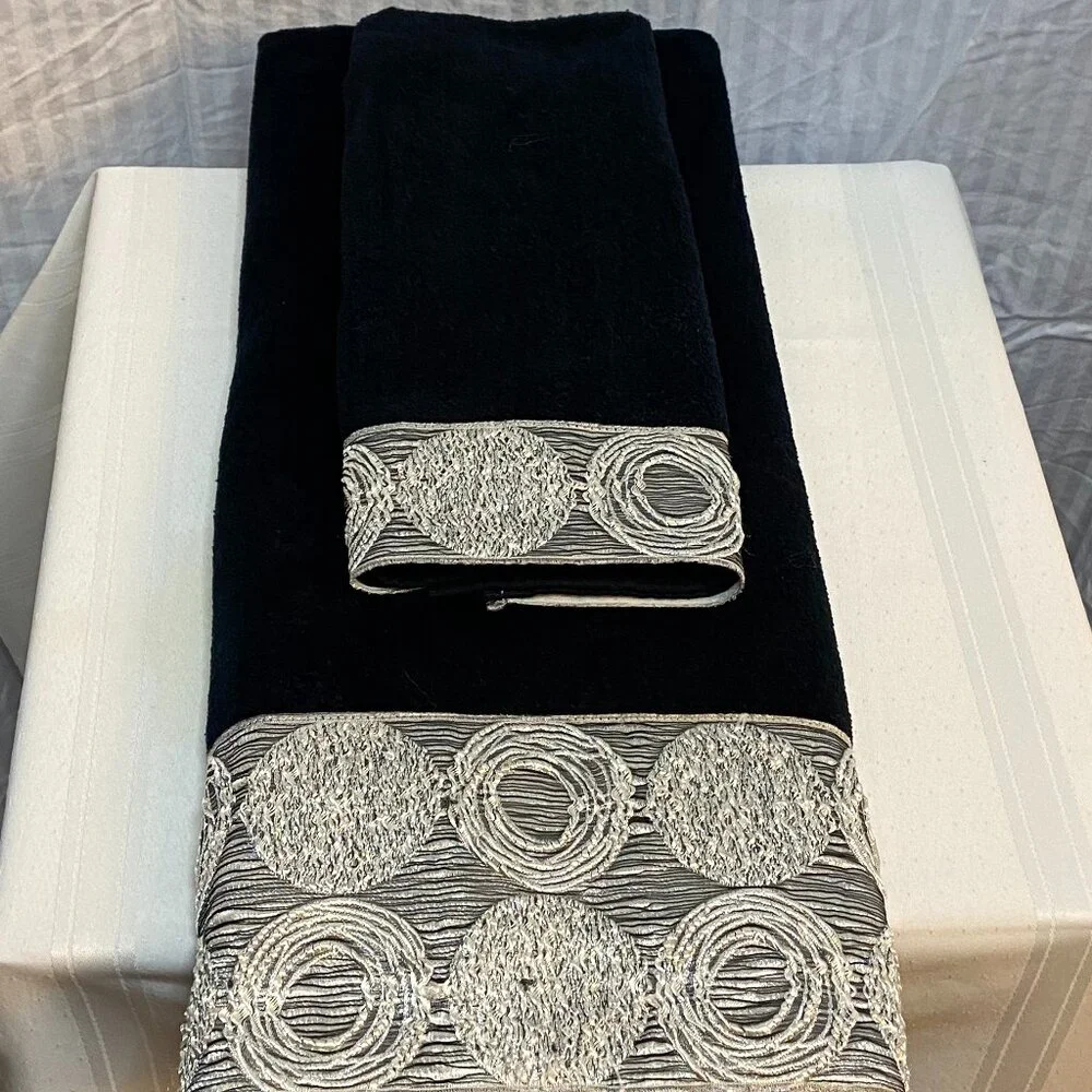 Set of 2 Avanti Towels one bath and one hand towel black and silver